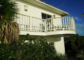 White Orchid Inn & Spa hotel thumbnail 2