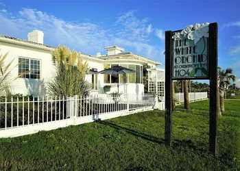 White Orchid Inn & Spa hotel thumbnail 3