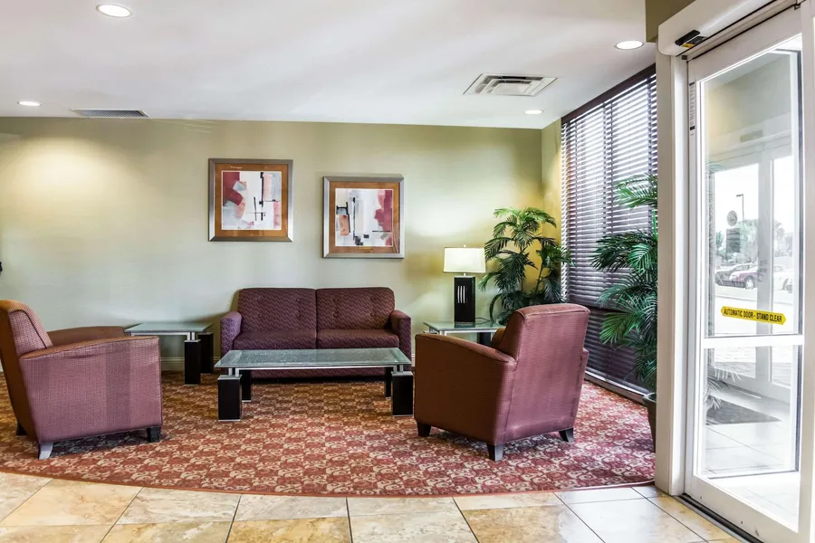 Comfort Suites Palm Bay - Melbourne hotel detail image 6