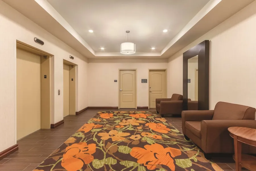 Hampton Inn by Hilton Edmonton/South, Alberta, Canada hotel detail image 2