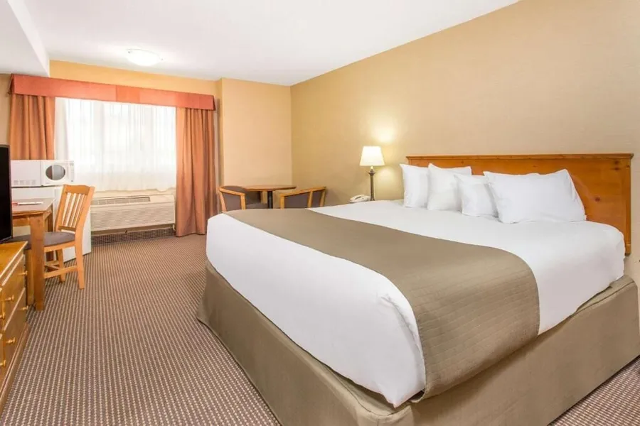 Canmore Inn & Suites hotel detail image 6