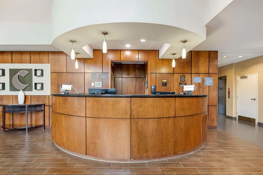 Comfort Suites East Lincoln - Mall Area hotel detail image 6