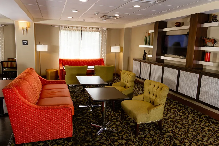 Hampton Inn Norco-Corona-Eastvale hotel detail image 6