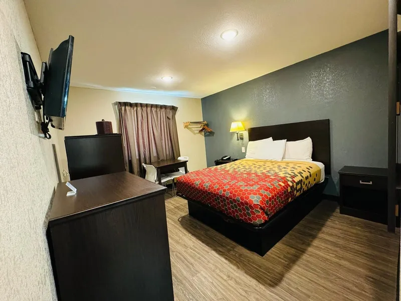 Red Lion Inn & Suites Olathe Kansas City hotel detail image 2