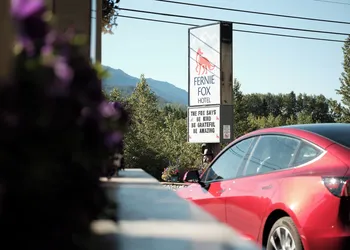 Fernie Fox Hotel hotel thumbnail 6