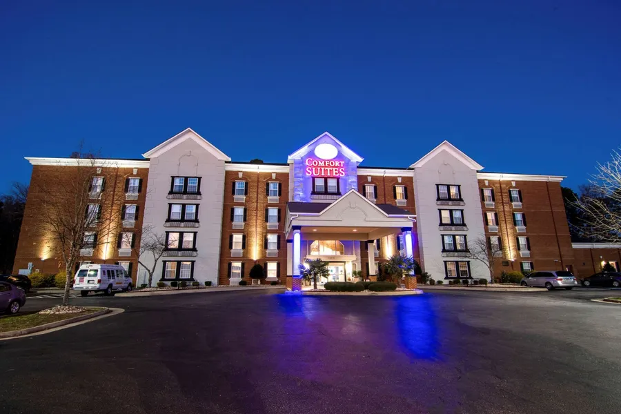 Comfort Suites Airport hotel detail image 2