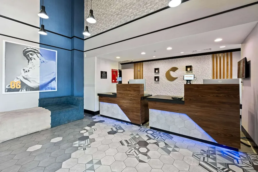 Comfort Suites Airport hotel detail image 6