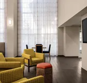Hampton Inn & Suites State College at Williamsburg Square hotel detail image 3