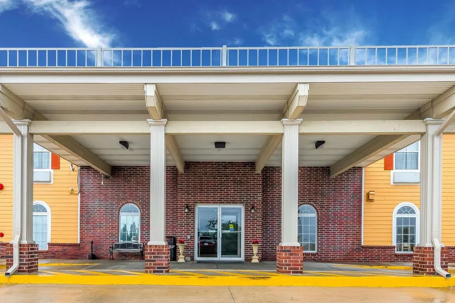 Quality Inn & Suites hotel detail image 2