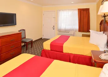 Americas Best Value Inn & Suites San Bernardino hotel thumbnail 7