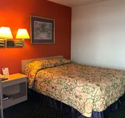 QC Stay Inn hotel detail image 4