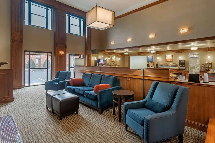 Comfort Inn & Suites Springfield I-44 hotel detail image 6