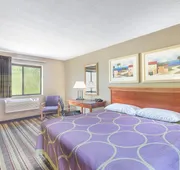 Super 8 by Wyndham Tilton/Lake Winnipesaukee hotel detail image 3