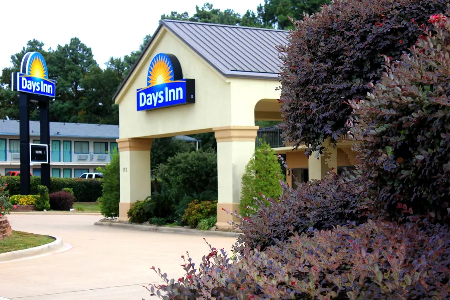Days Inn by Wyndham Longview South hotel detail image 2