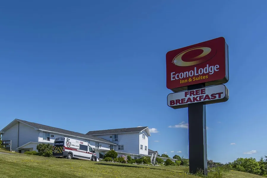 Econo Lodge & Suites Saint John hotel detail image 2