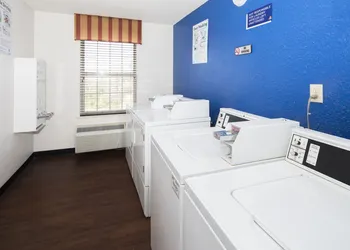 InTown Suites Extended Stay Kannapolis NC hotel thumbnail 3