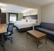 Holiday Inn Express Hotel & Suites Tilton - Lakes Region by IHG hotel detail image 7