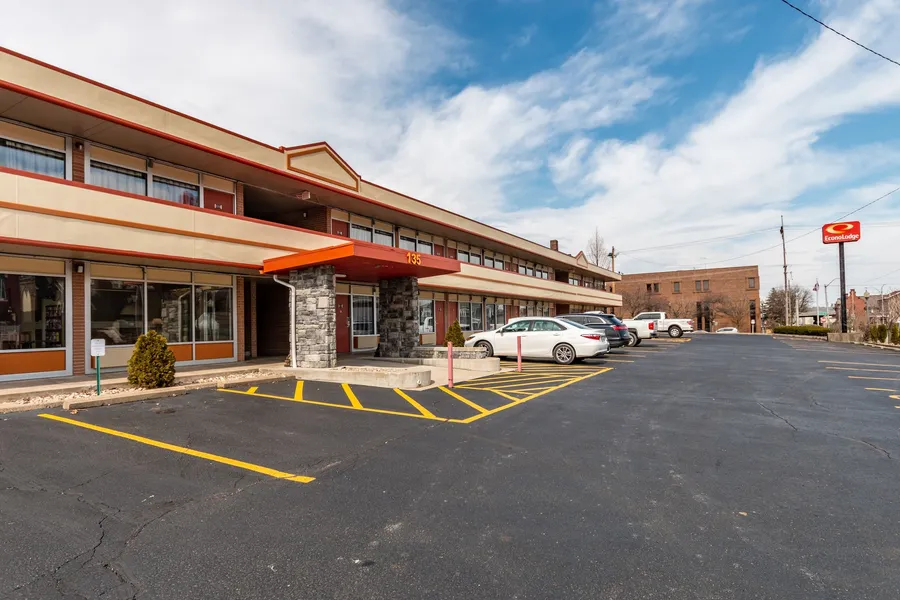 Econo Lodge Zanesville Downtown hotel detail image 2