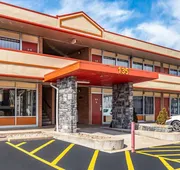 Econo Lodge Zanesville Downtown hotel detail image 5