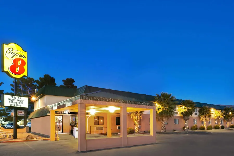 Super 8 by Wyndham Alamogordo/White Sands hotel detail image 2