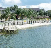 Lake Roy Beach Inn hotel detail image 4
