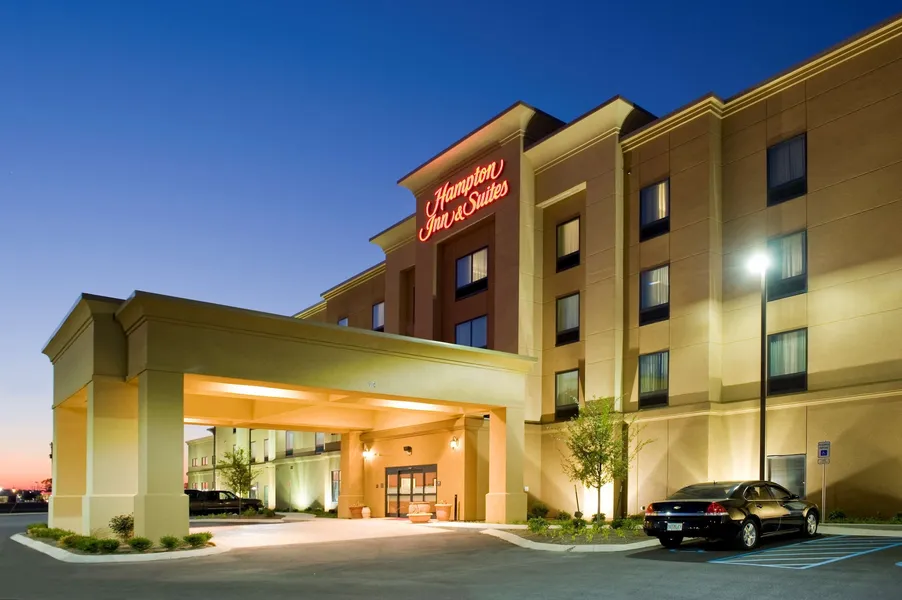 Hampton Inn & Suites Tupelo/Barnes Crossing hotel detail image 2