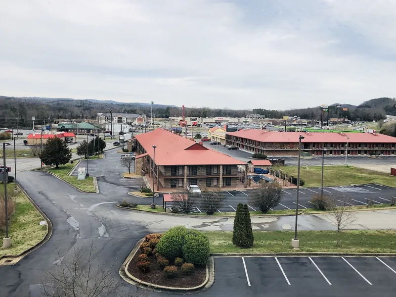 Hampton Inn Ft Payne hotel detail image 6