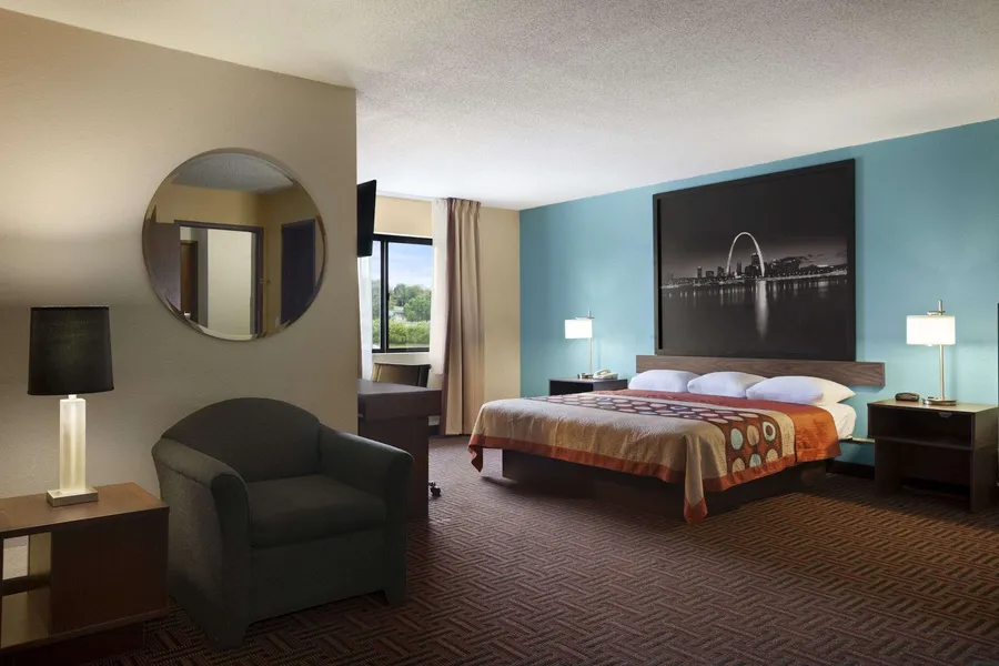 Super 8 by Wyndham Collinsville St. Louis hotel detail image 6