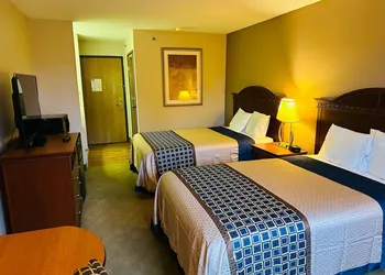 Royal Inn Suites hotel thumbnail 6