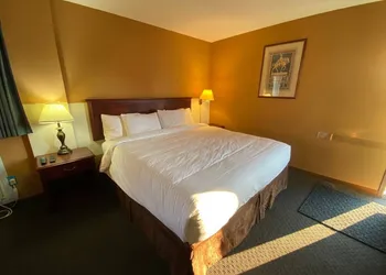 Bavarian Inn hotel thumbnail 2