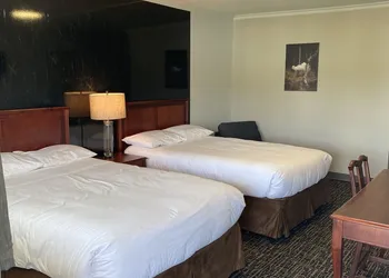 Bavarian Inn hotel thumbnail 6