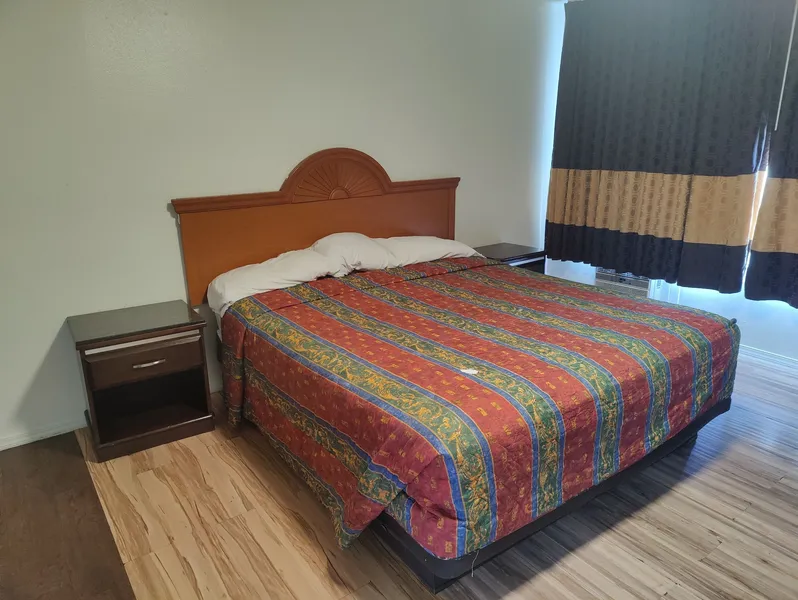 Best Inn & Suites hotel detail image 6