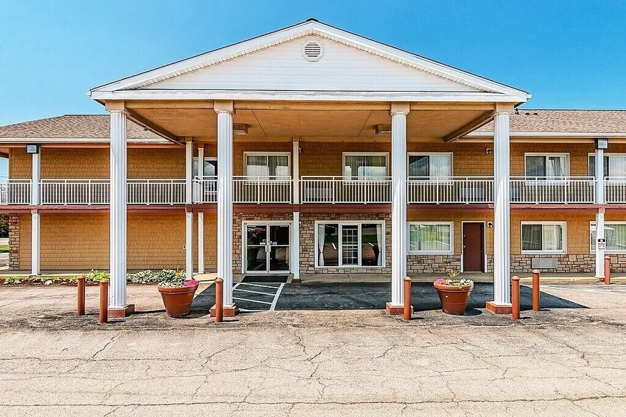 Americas Best Value Inn Austinburg hotel detail image 2