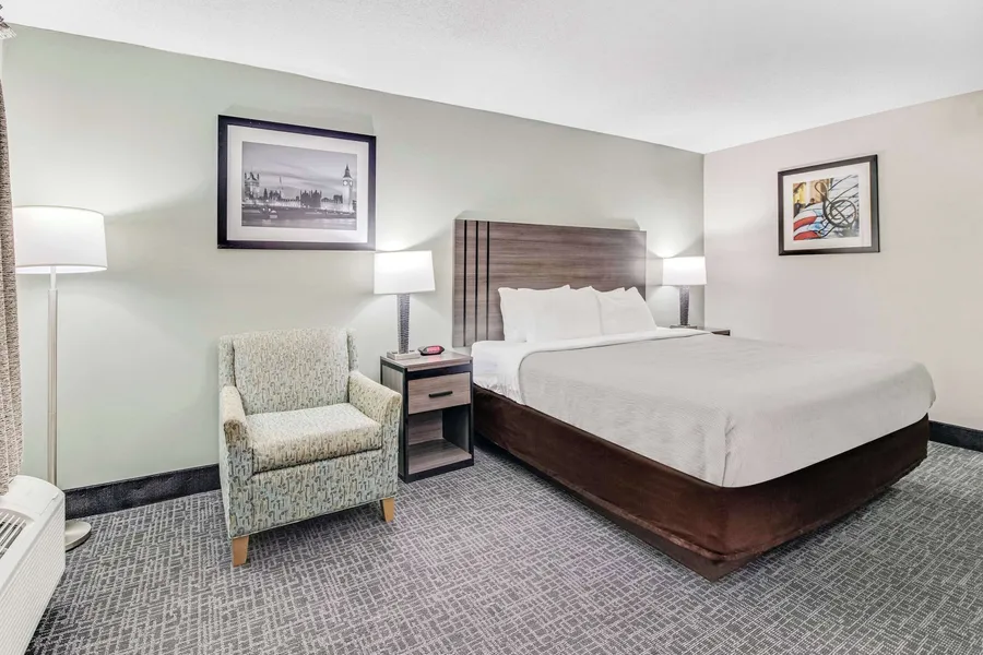 Quality Inn White House hotel detail image 6