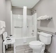 Quality Inn White House hotel detail image 7