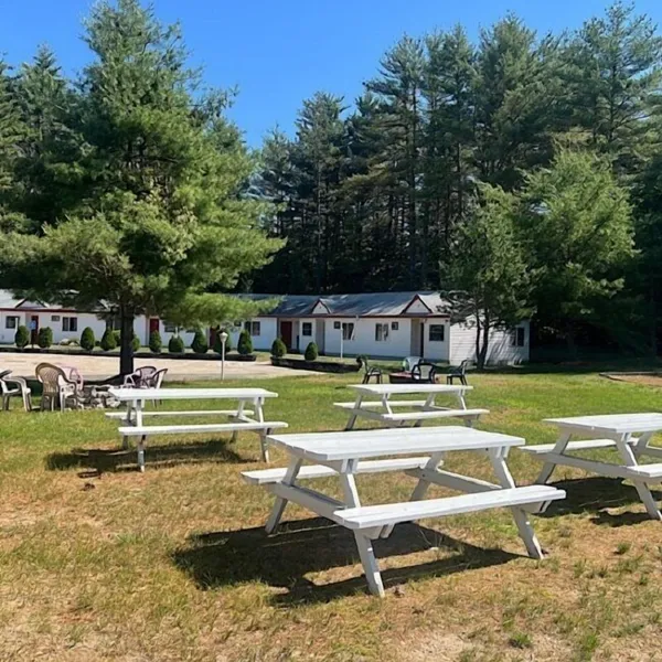 Saco River Motor Lodge & Suites hotel detail image 2