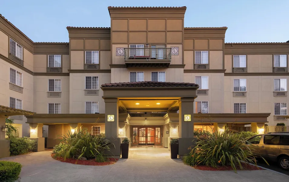 Larkspur Landing Extended Stay Suites Renton hotel detail image 2
