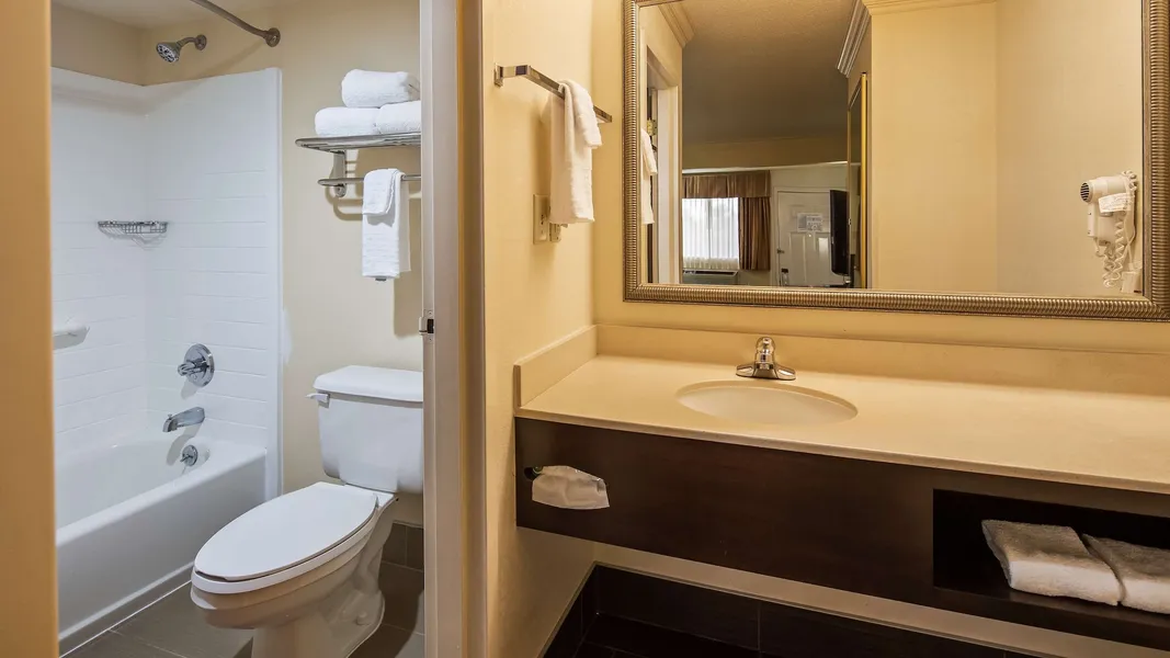 Best Western Inn & Suites hotel detail image 6