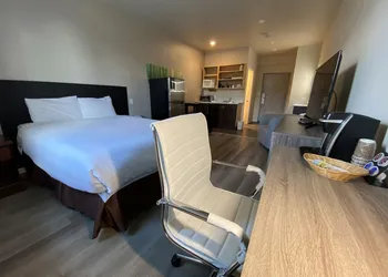 Chalet Continental hotel thumbnail 6