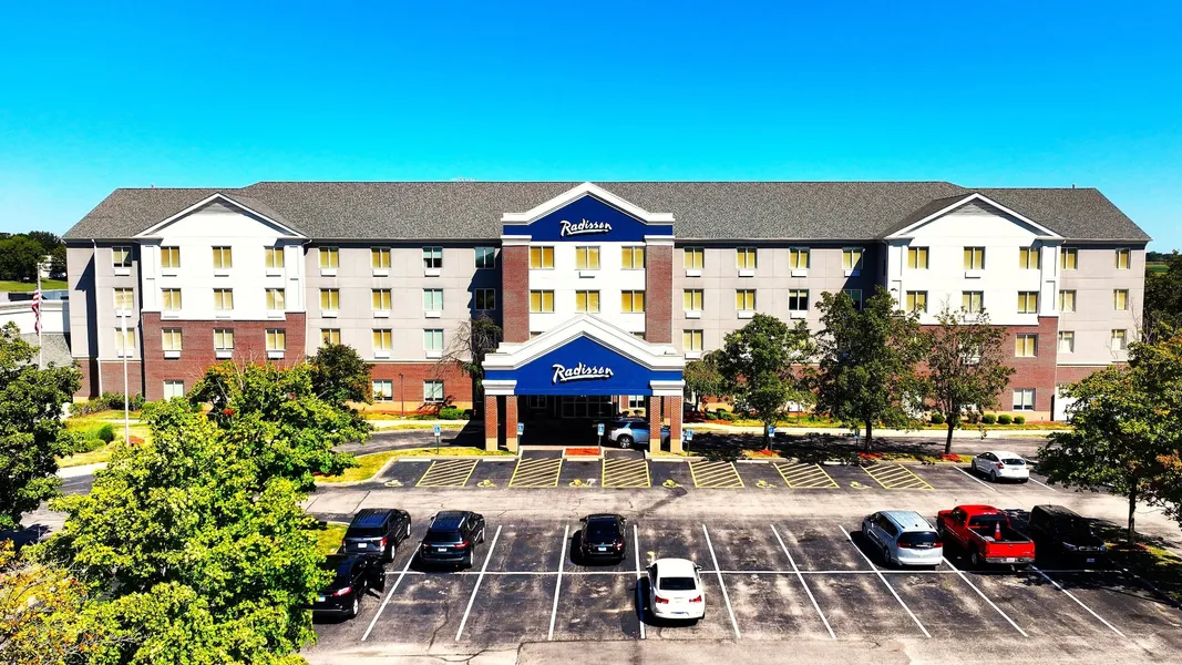 Radisson Hotel Fairview Heights - St. Louis hotel detail image 2