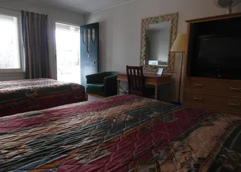 The Lionstone Inn Motel and Cottages hotel thumbnail 3