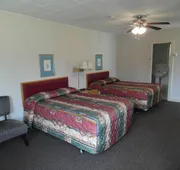 The Lionstone Inn Motel and Cottages hotel detail image 4