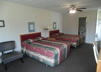 The Lionstone Inn Motel and Cottages hotel thumbnail 4