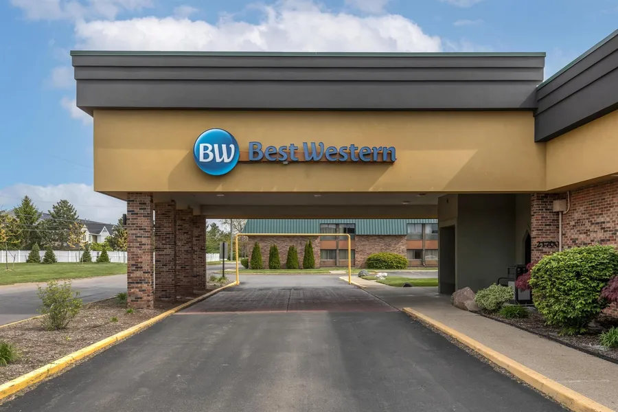 Best Western Woodhaven Inn hotel detail image 2