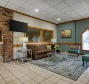 Best Western Woodhaven Inn hotel detail image 3