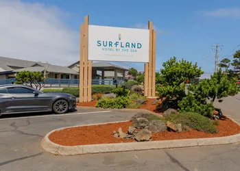Surfland Hotel hotel thumbnail 3