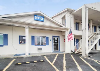 OYO Hotel Jonesville NC I-77 hotel thumbnail 6