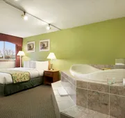 Travelodge by Wyndham Sturgis hotel detail image 7