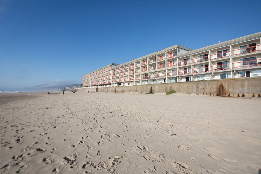 Surftides Lincoln City hotel detail image 2