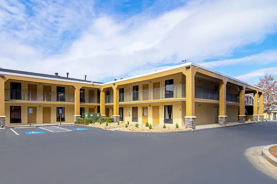 Quality Inn VIlla Rica hotel detail image 2